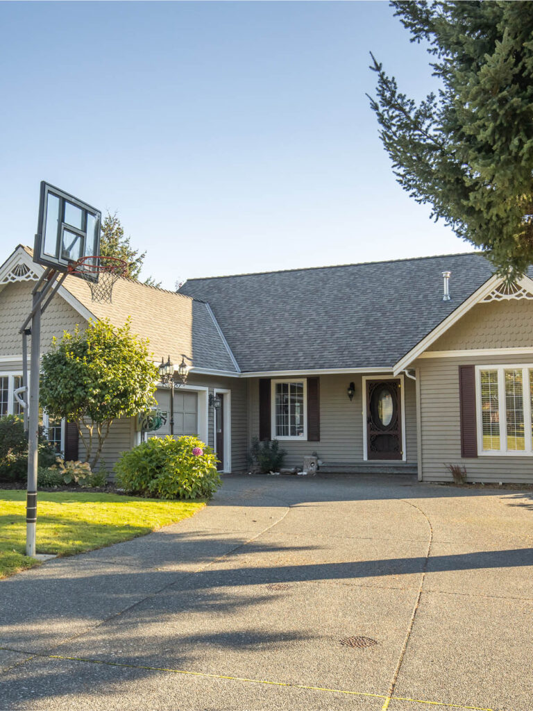 driveway and concrete cleaning service in Long Island NY