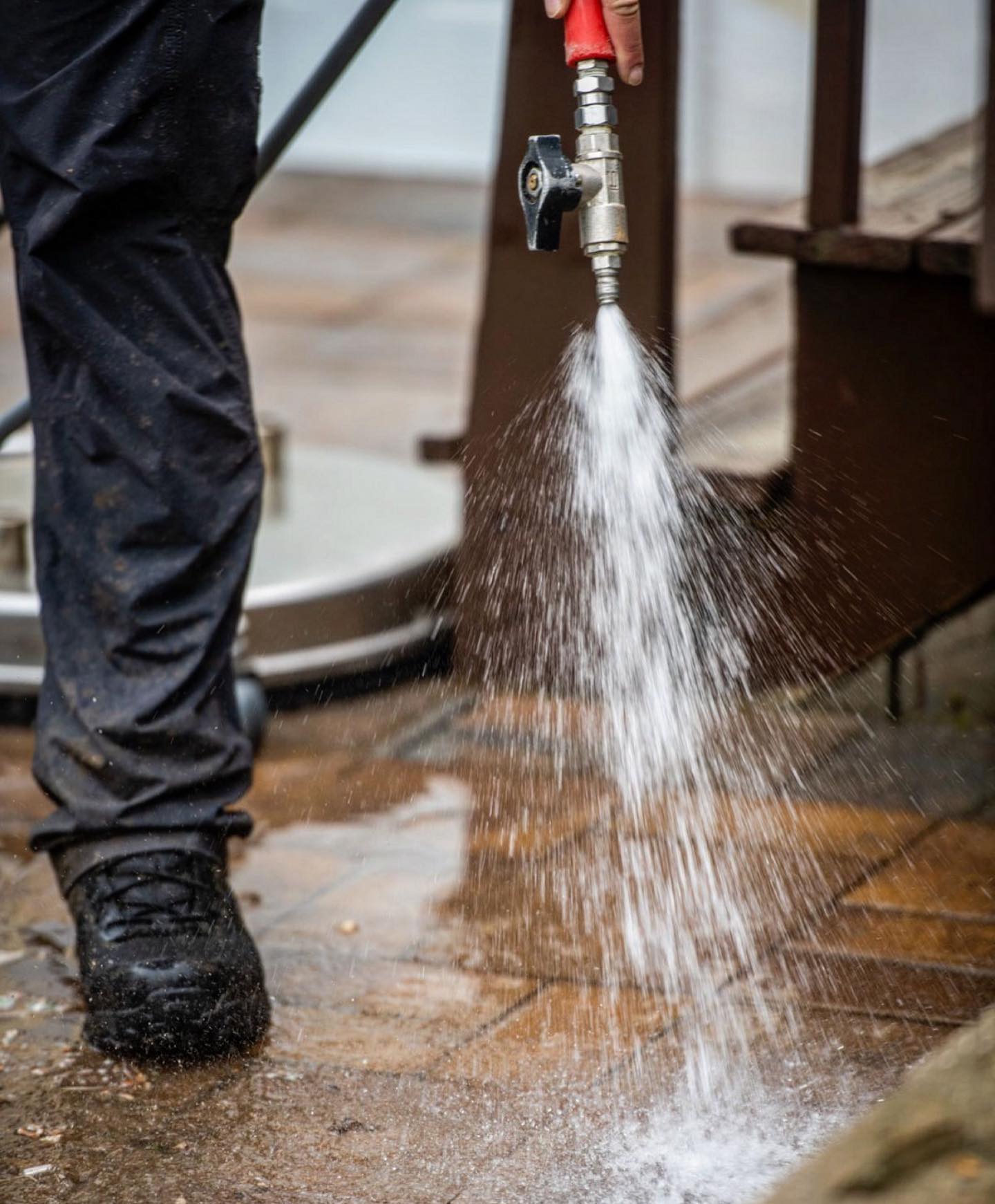 pressure washing in brentwood ny