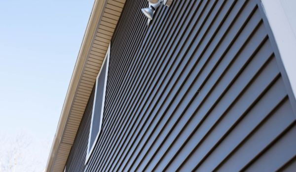 best way to clean vinyl siding