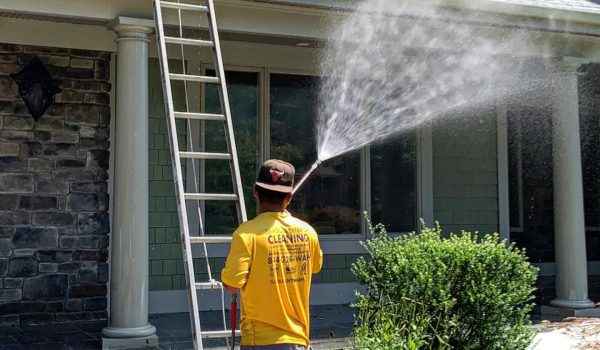 pressure washing in Islip